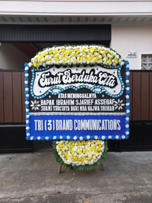 Papan Bunga Duka di Kateng